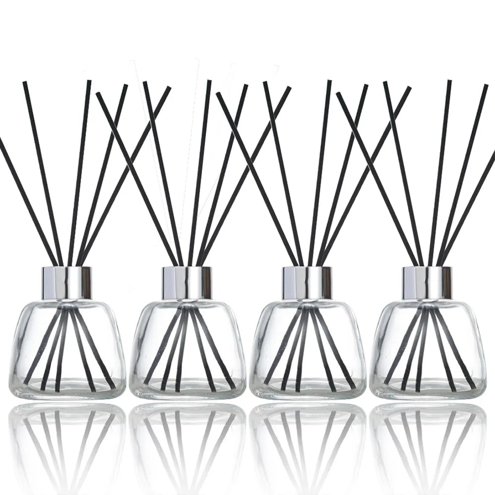 Kaxich Lot de 4 Diffuseur en verre avec 100 Diffuseur Batonnets, 100ML Diffuser Jars, Flacons Diffuseurs Vides en Verre pour Chambre à coucher, Salle de bains, Bureau, Cadeaux pour filles et femmes