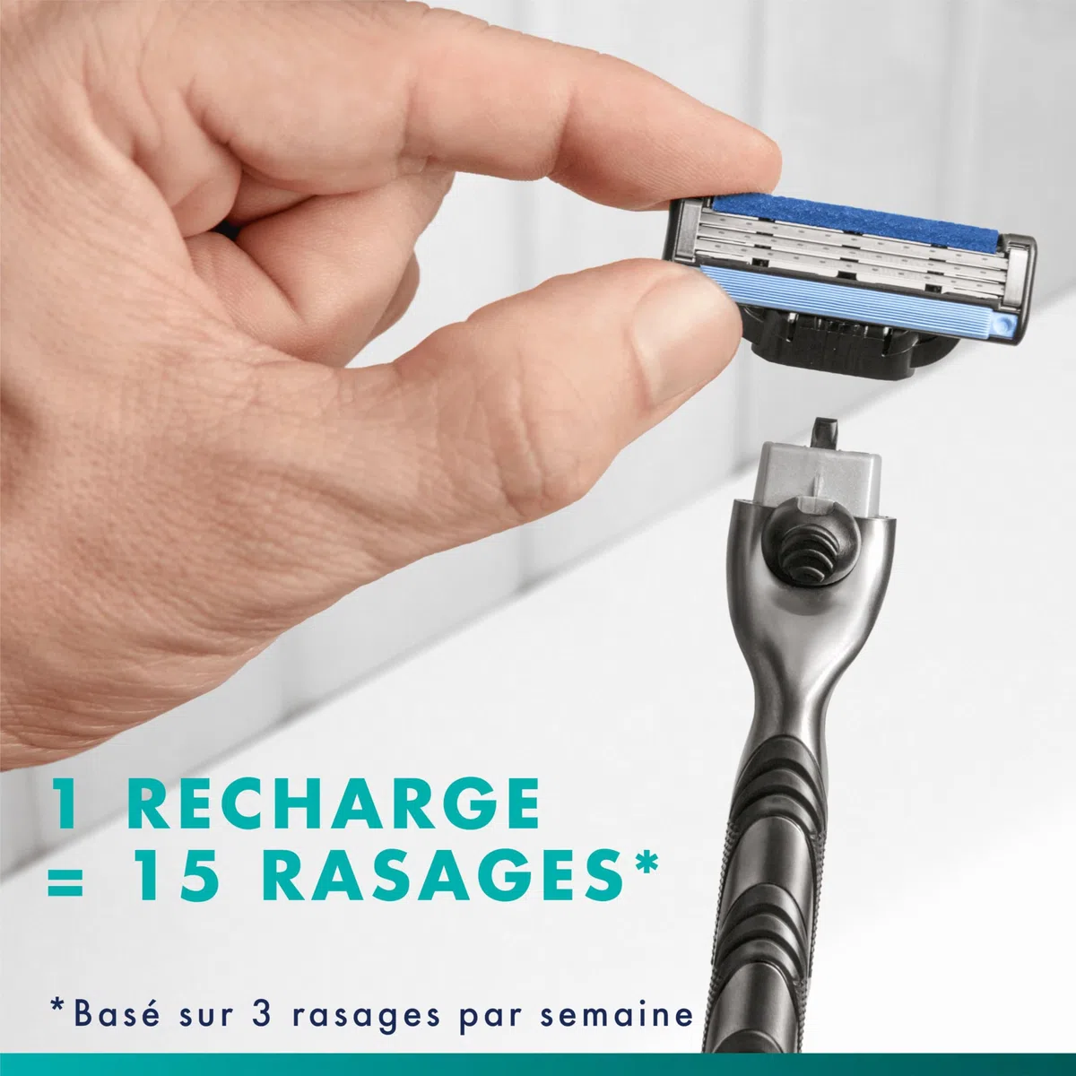 Gillette Rasoir Homme Mach 3, avec 6 Recharges, Noir – Manche Réutilisable, Cartouche à 3 Lames en Acier Inoxydable, Bande Lubrifiante, 1 Recharge Jusqu’à 15 Rasages