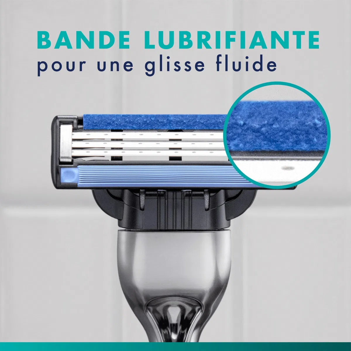 Gillette Rasoir Homme Mach 3, avec 6 Recharges, Noir – Manche Réutilisable, Cartouche à 3 Lames en Acier Inoxydable, Bande Lubrifiante, 1 Recharge Jusqu’à 15 Rasages