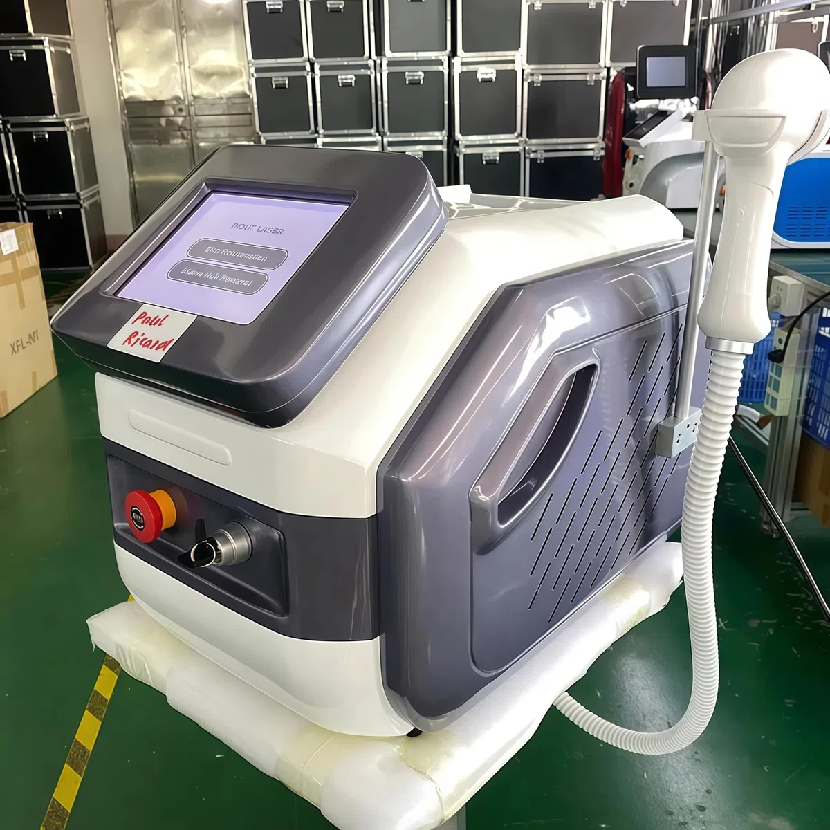 Machine d'épilation laser de diode de dispositif de refroidissement de glace de haute puissance 3500W 755 808 1064 longueur d'onde 808nm